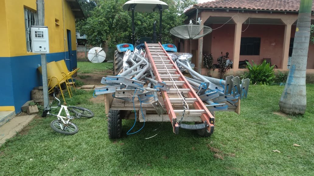 ILUMINAÇÃO: Serviços são realizados na comunidade Prosperidade a pedido de Valtinho Canuto