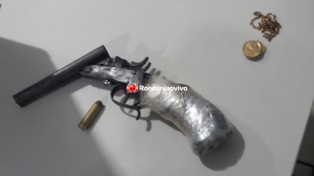 LEVOU SURRA: População espanca assaltante acusado de roubar adolescente 