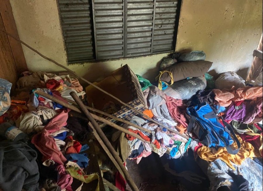 DESUMANO: Filho é acusado de agredir e expulsar os pais idosos de residência 