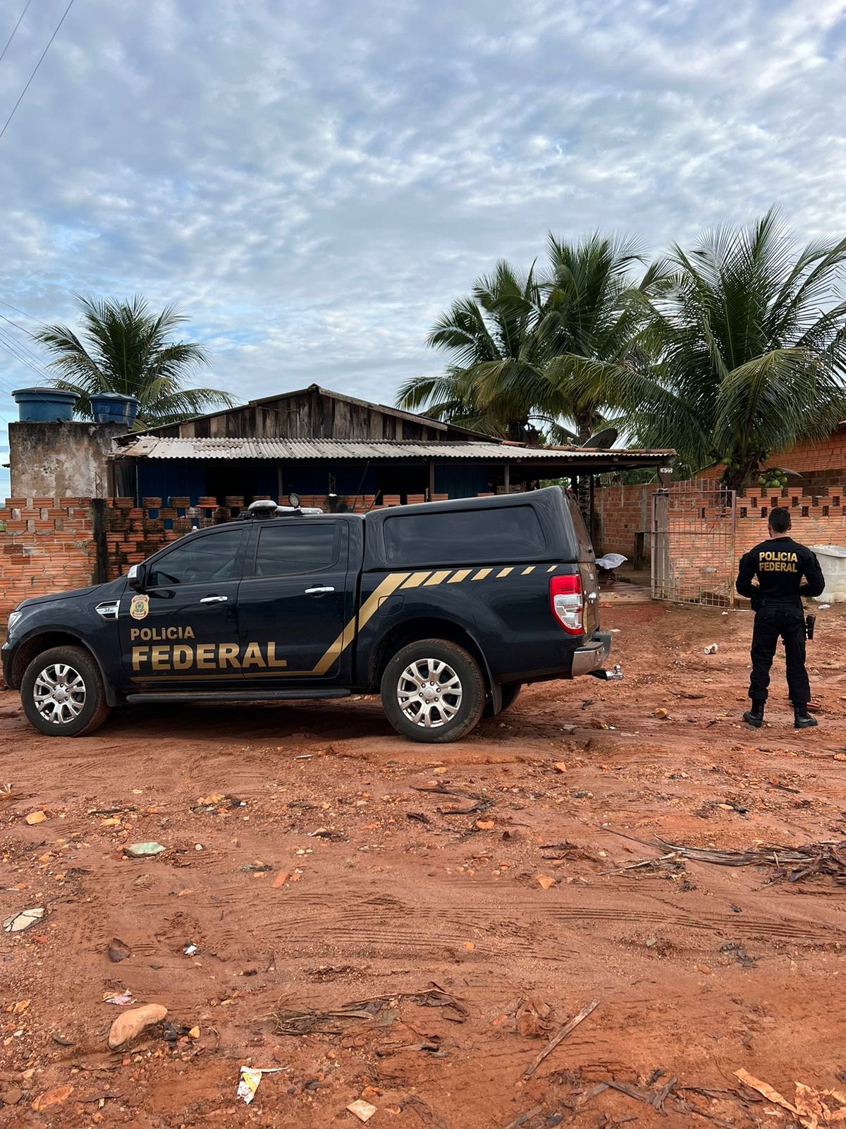 SALUTIS: Grupo criminoso tramava matar policiais e PF realiza operação