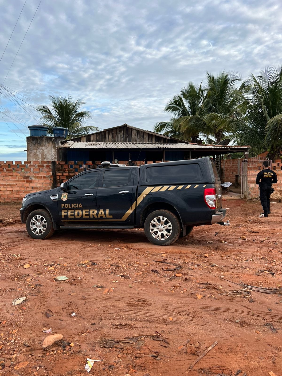 SALUTIS: Grupo criminoso tramava matar policiais e PF realiza operação