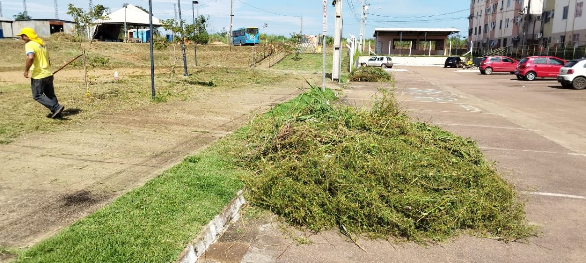 VEREADOR: Negreiros solicita e Prefeitura faz serviço de limpeza de praça no Morar Melhor