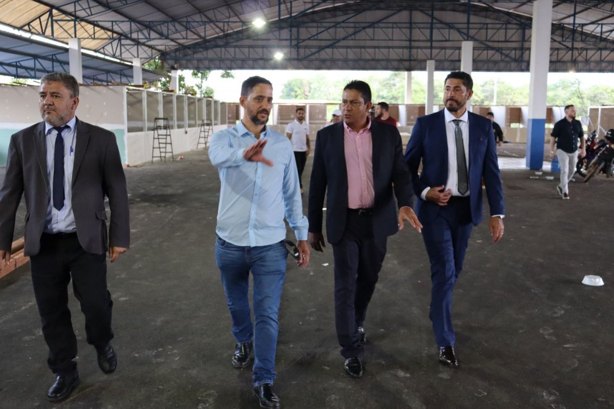 NOVA RODOVIÁRIA: Márcio Pacele vistoria obras e destaca importância para população