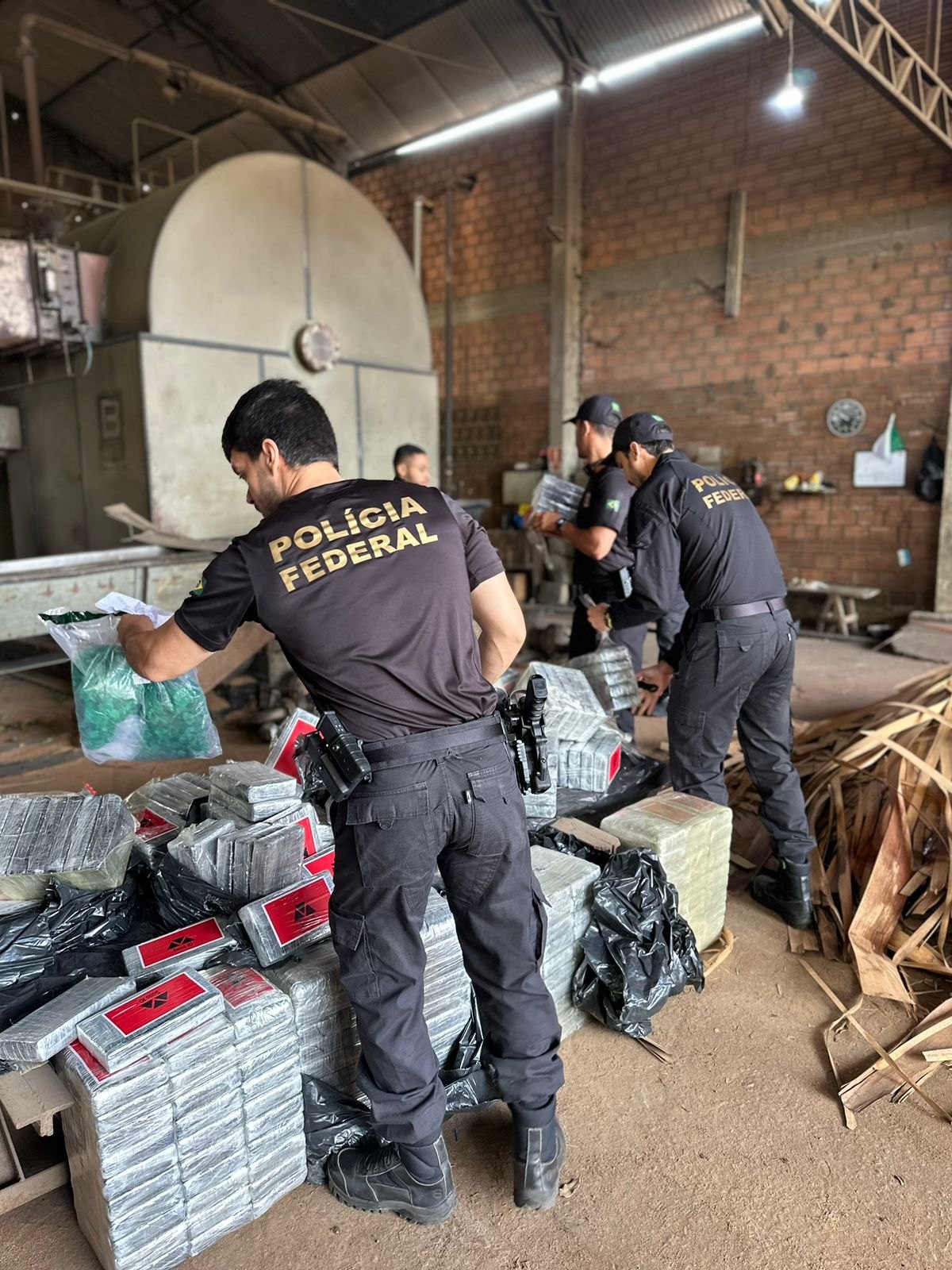 INCINERAÇÃO: Polícia Federal destrói mais de meia tonelada de drogas apreendidas