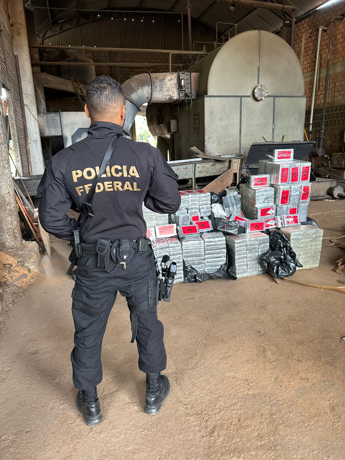 INCINERAÇÃO: Polícia Federal destrói mais de meia tonelada de drogas apreendidas