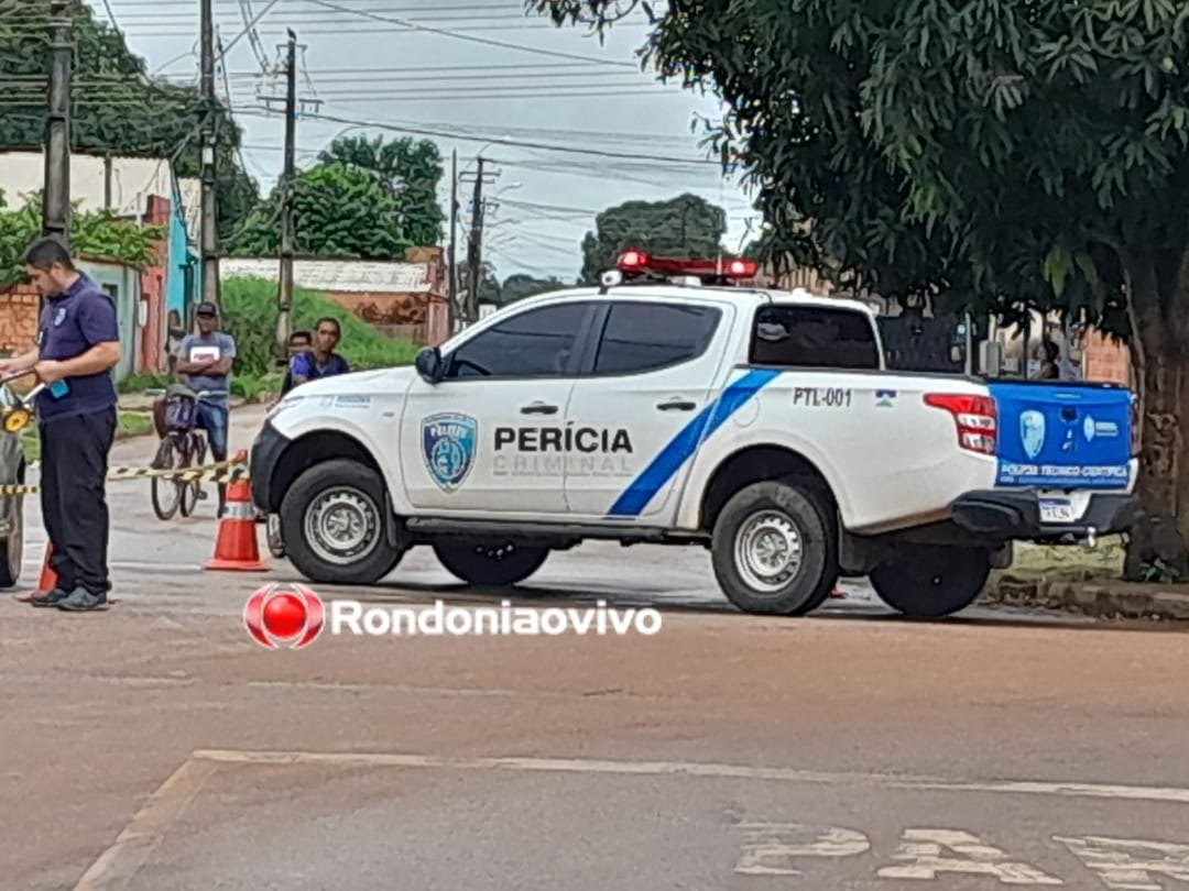 AVANÇOU: Acidente entre carro e moto deixa casal ferido na Amador dos Reis
