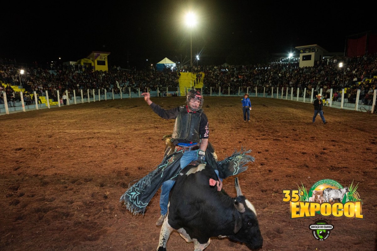 35ª EXPOCOL: Confira a festa de encerramento num show de imagens