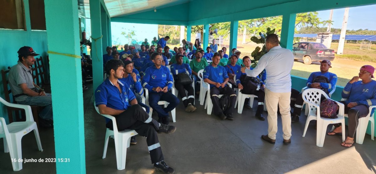  MFM e RLP RO incentivam potencial de colaboradores em palestra