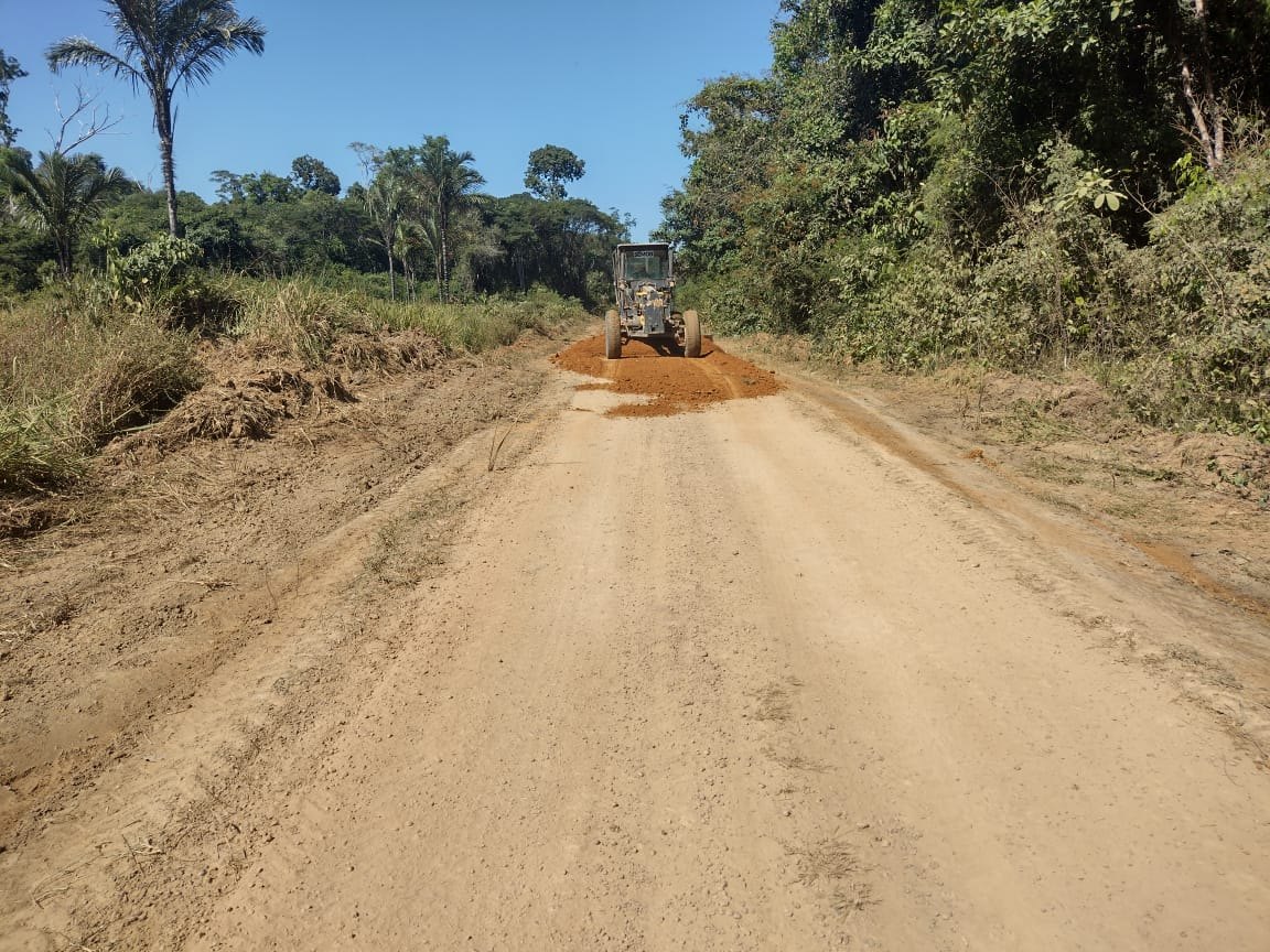 CANDEIAS DO JAMARI: Prefeito Toninho Cerejeiras entrega obras de recuperação do Travessão da 35/40 