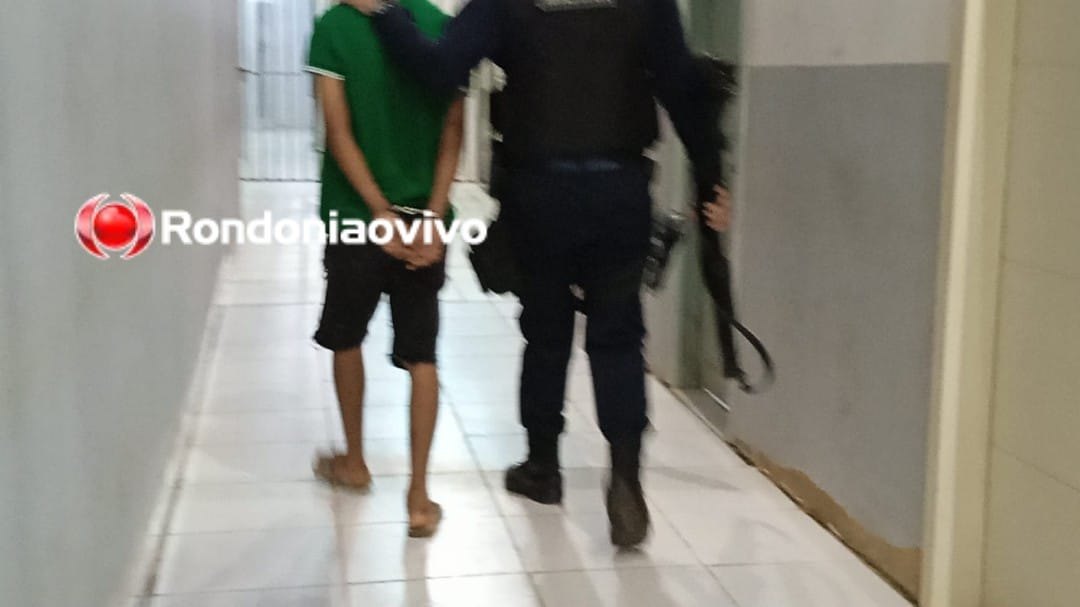 'MINHA DEFESA': Venezuelano de 16 anos é flagrado armado 'passeando' de bicicleta