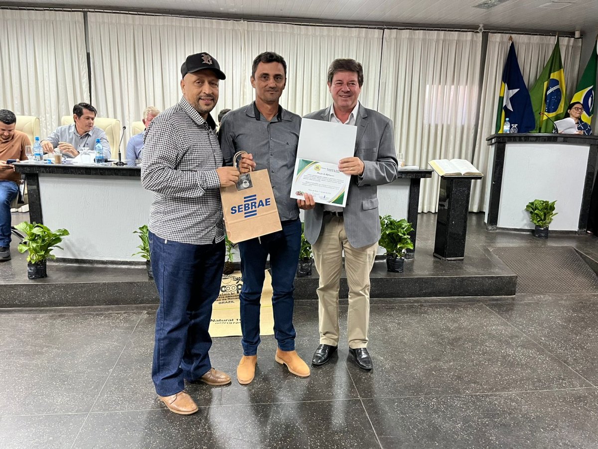 ROLIM DE MOURA: Sebrae RO é homenageado em Sessão Solene por sua atuação na cafeicultura 