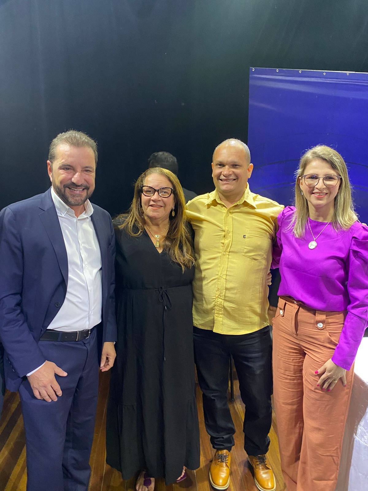 ELLIS REGINA: Vereadora comemora posse de concursados de 2019 da Semed