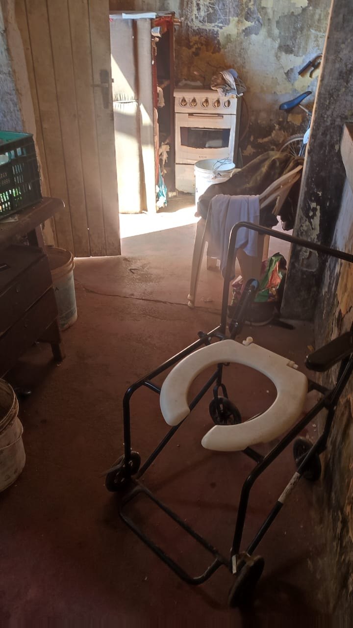 AJUDA: Mulher sofre acidente, faz cirurgia, mas não consegue sair da cama