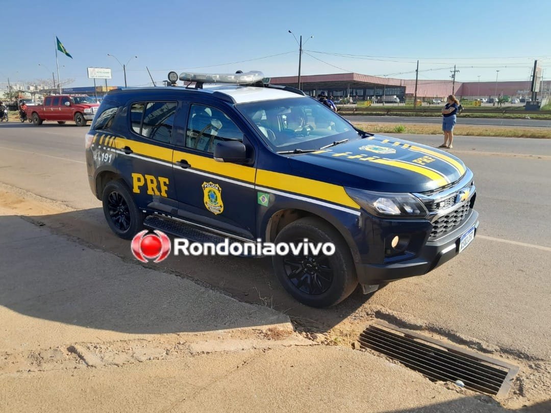 ACIDENTE: Colisão na traseira de carro deixa motociclista ferido na Rua da Beira