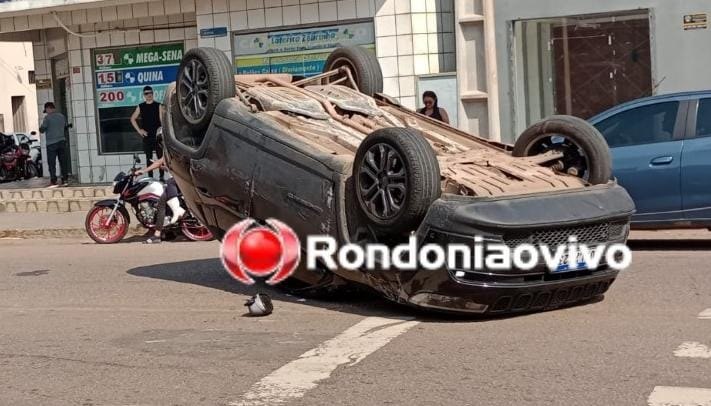 NA FAIXA: Jeep Compass capota em Avenida após colisão contra Etios