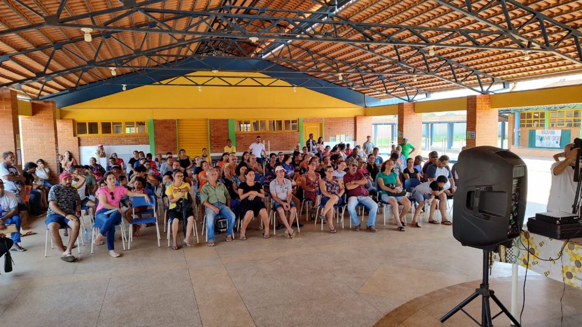 EDWILSON NEGREIROS: Moradores do Parque Amazônia buscam esclarecimentos sobre Regularização 