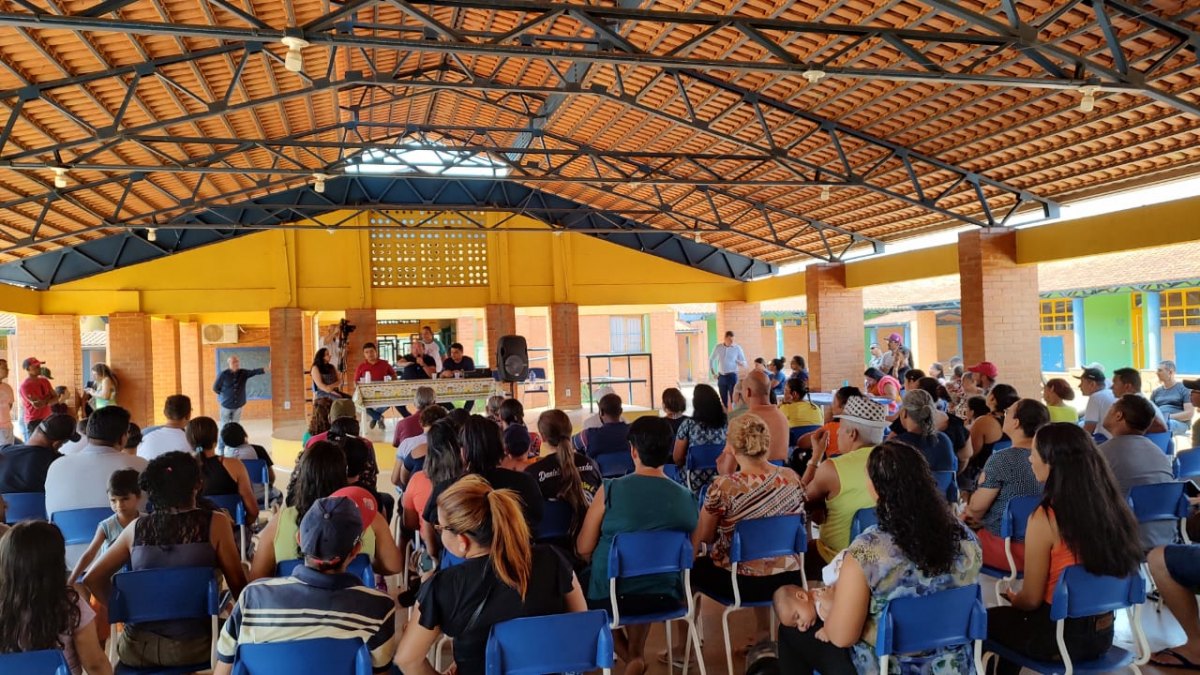 EDWILSON NEGREIROS: Moradores do Parque Amazônia buscam esclarecimentos sobre Regularização 