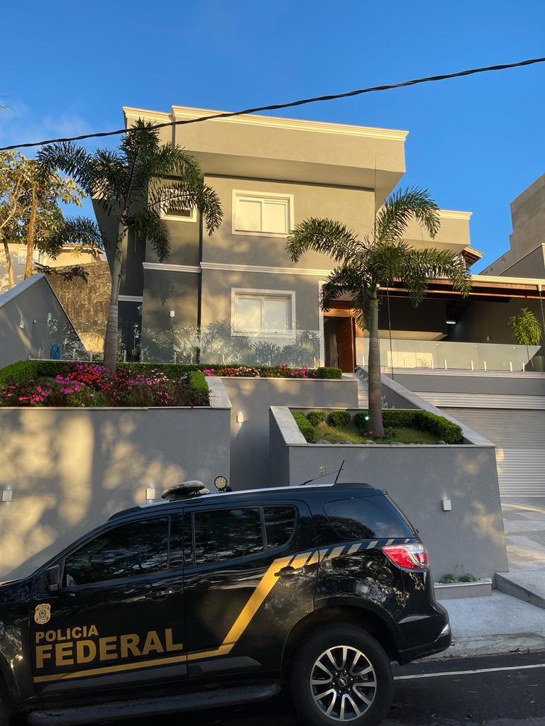 NÁUFRAGO II: PF faz operação em RO e SP após apreensão de uma tonelada de droga