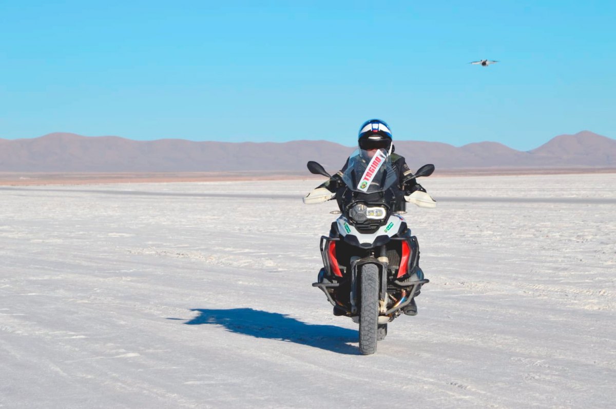 SALAR DE UYUNI: Tour de moto acontece em janeiro  