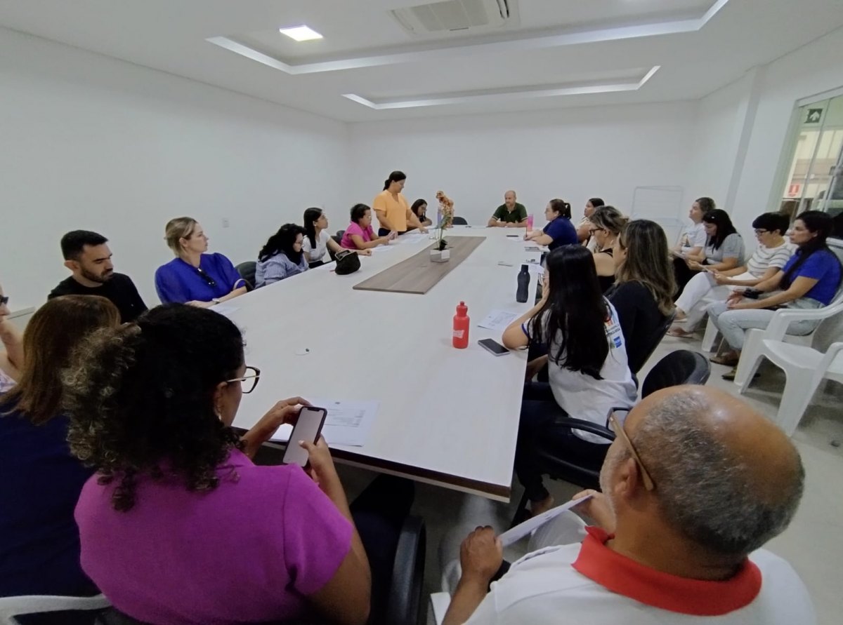 PCCR: Categoria acata contraproposta e 'Classe D' terá reajuste no vencimento base