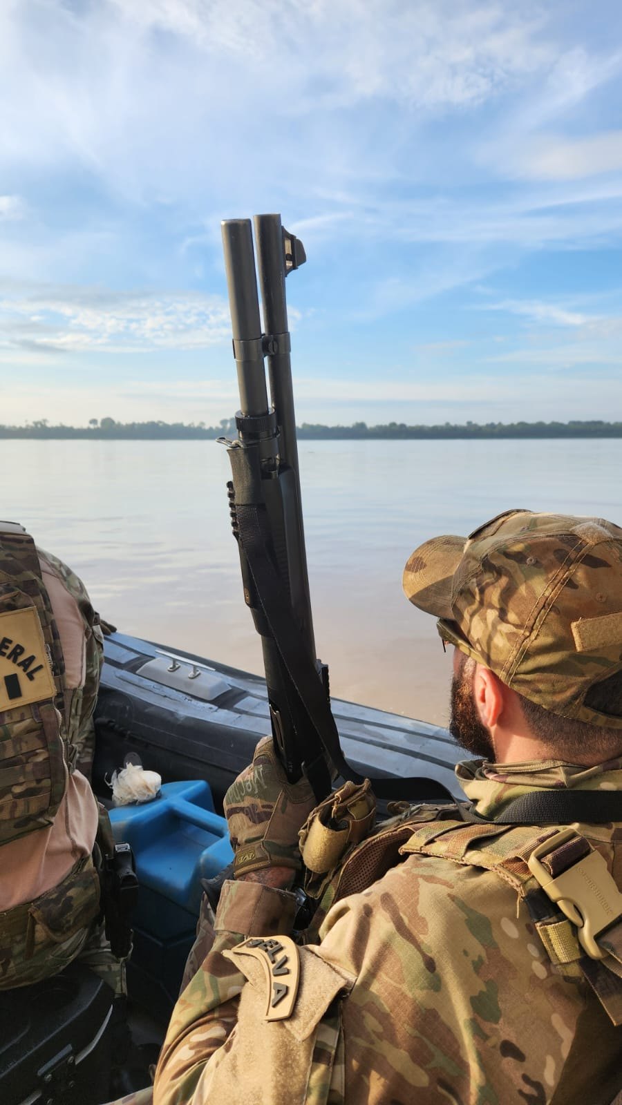 GARIMPO ILEGAL: Dez dragas são explodidas durante operação da PF e Ibama no rio Madeira