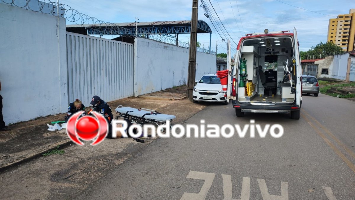 NO AGENOR: Mulher tem fratura exposta na perna após batida entre carro e moto