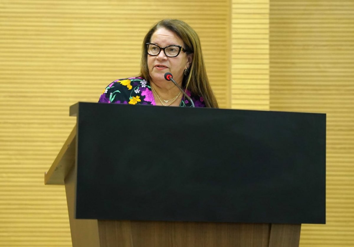 ELLIS REGINA: Vereadora é homenageada com Voto de Louvor pelo Legislativo Estadual