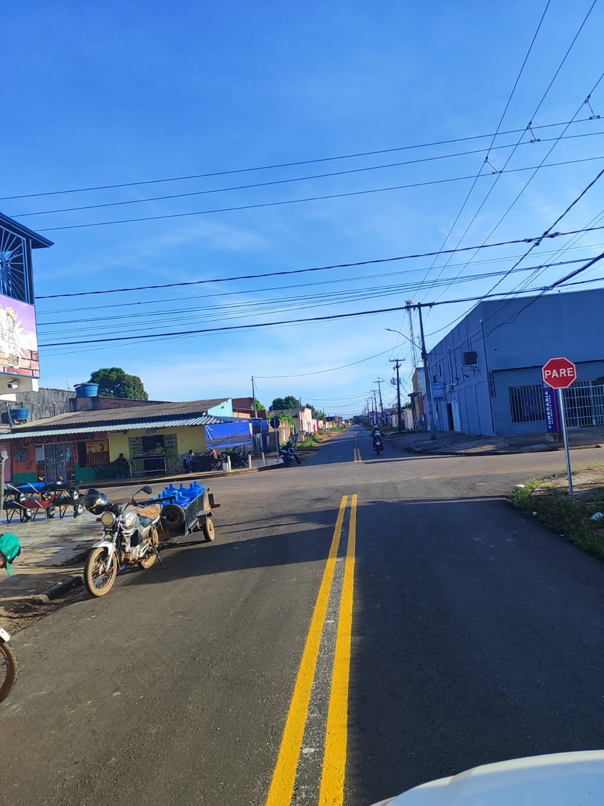 EDWILSON NEGREIROS: Vereador pede e prefeitura instala mais sinalizações e redutores de velocidade 