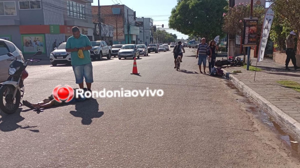 NA CALAMA: Homem e mulher sofrem ferimentos após colisão entre duas motos