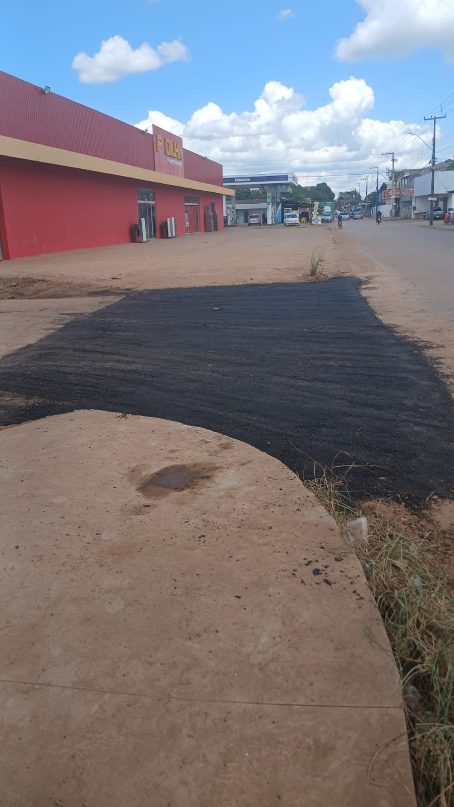 VEREADOR: Negreiros solicita recuperação asfáltica para Bairro São Francisco e é atendido