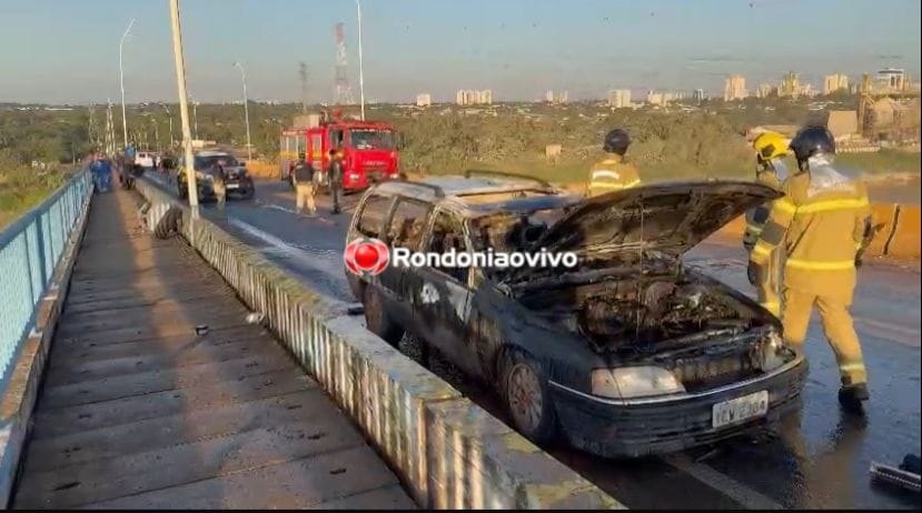 FOGO: Incêndio destrói carro na ponte sobre o rio Madeira