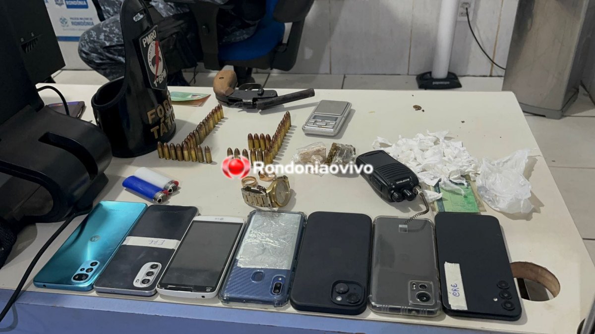 EM CONDOMÍNIOS: Criminosos do PCC são presos com drogas após roubo de moto