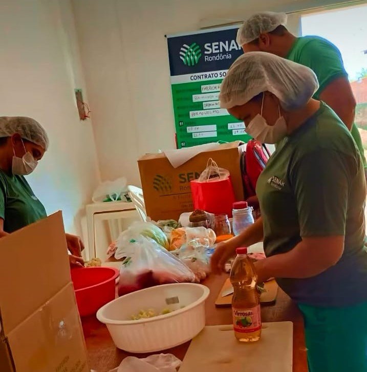 EU POSSO AJUDAR: Solidariedade e oportunidades para famílias carentes em Porto Velho 