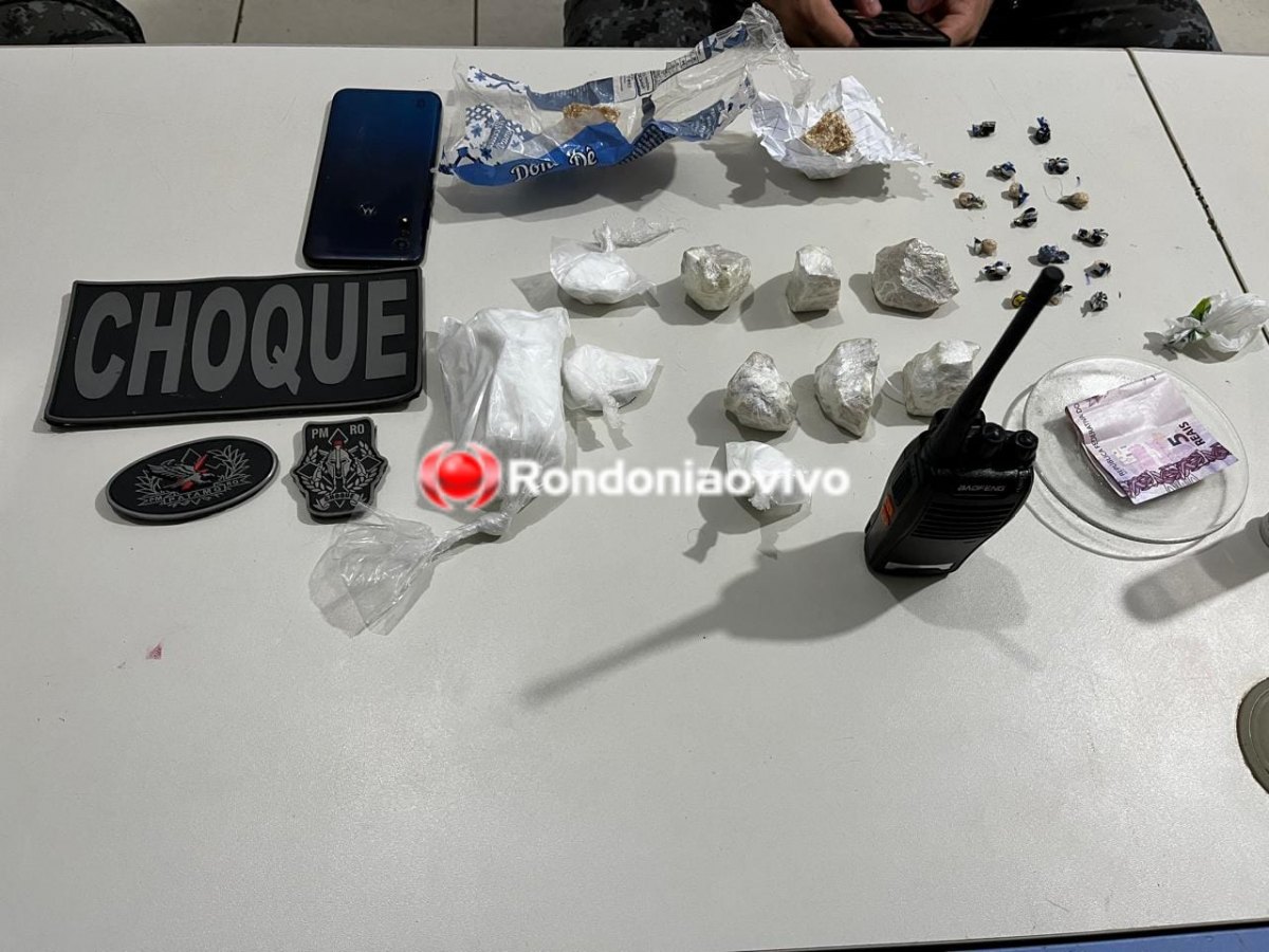 NO MARIANA: 'Embaixador do CV' é preso por tráfico de drogas após ser flagrado em terreno baldio 