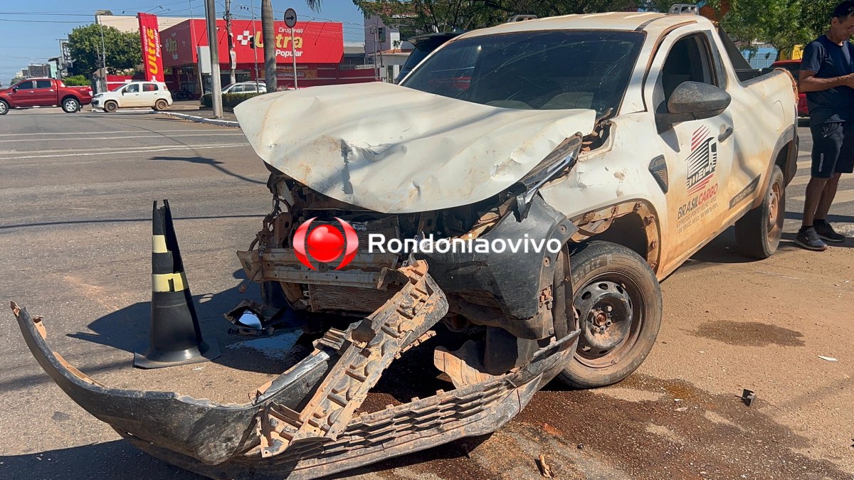VÍDEO: Três pessoas ficam feridas após grave acidente entre carros e ciclista 