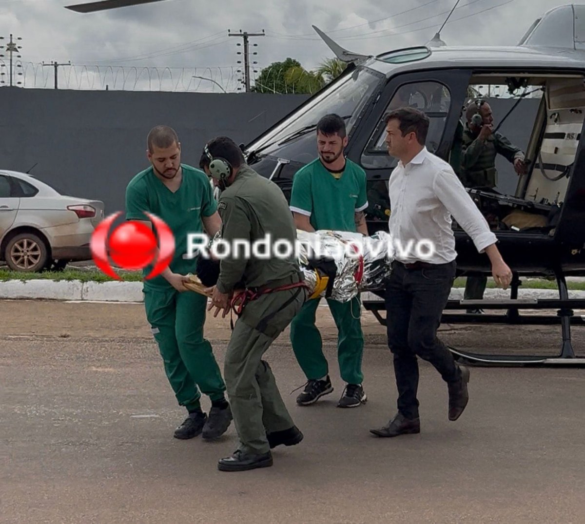VÍDEO: Operação da Semusa e Gave socorre homem vítima de queda de telhado em escola 
