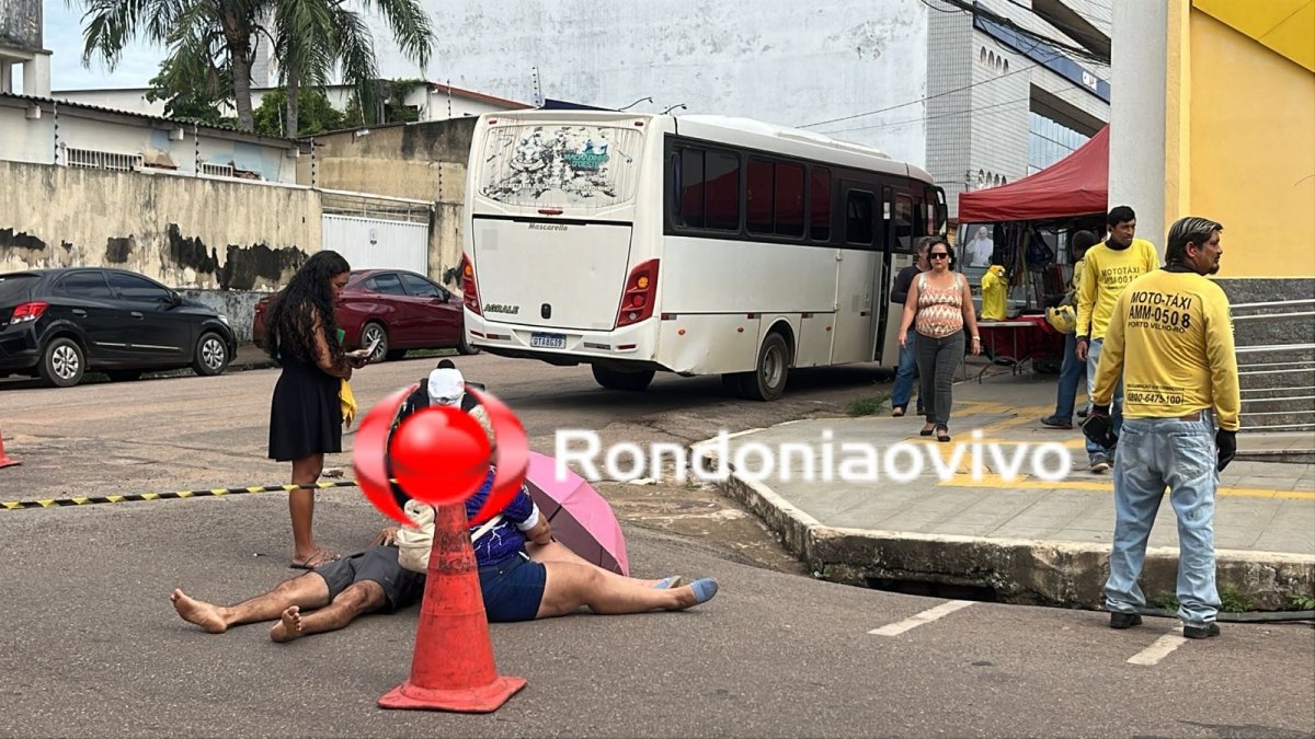 NO CENTRO: Ônibus da Prefeitura de Machadinho avança e causa acidente com duas vítimas