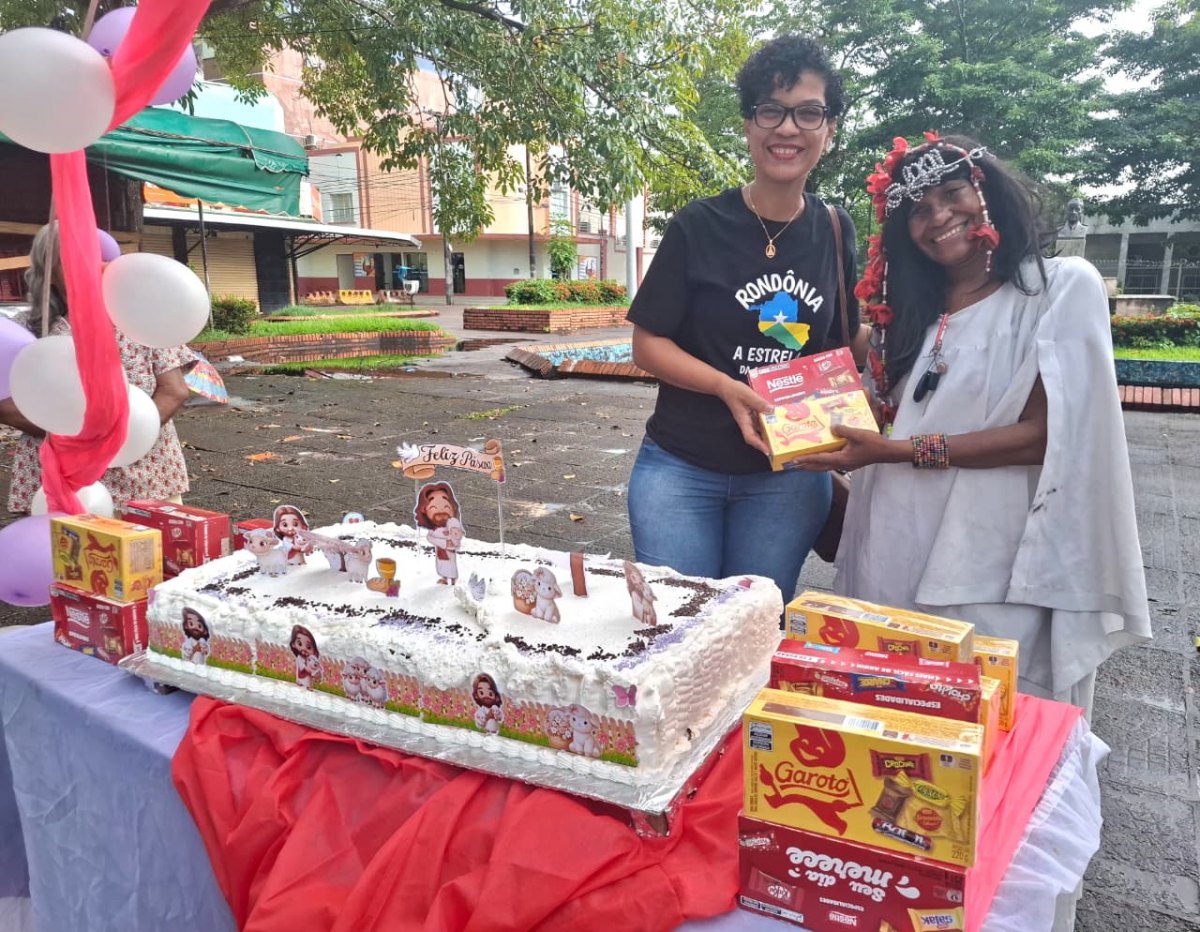 SOLIDARIEDADE E DOÇURA: Bailarina da Praça promove festa da Páscoa no centro de Porto Velho 