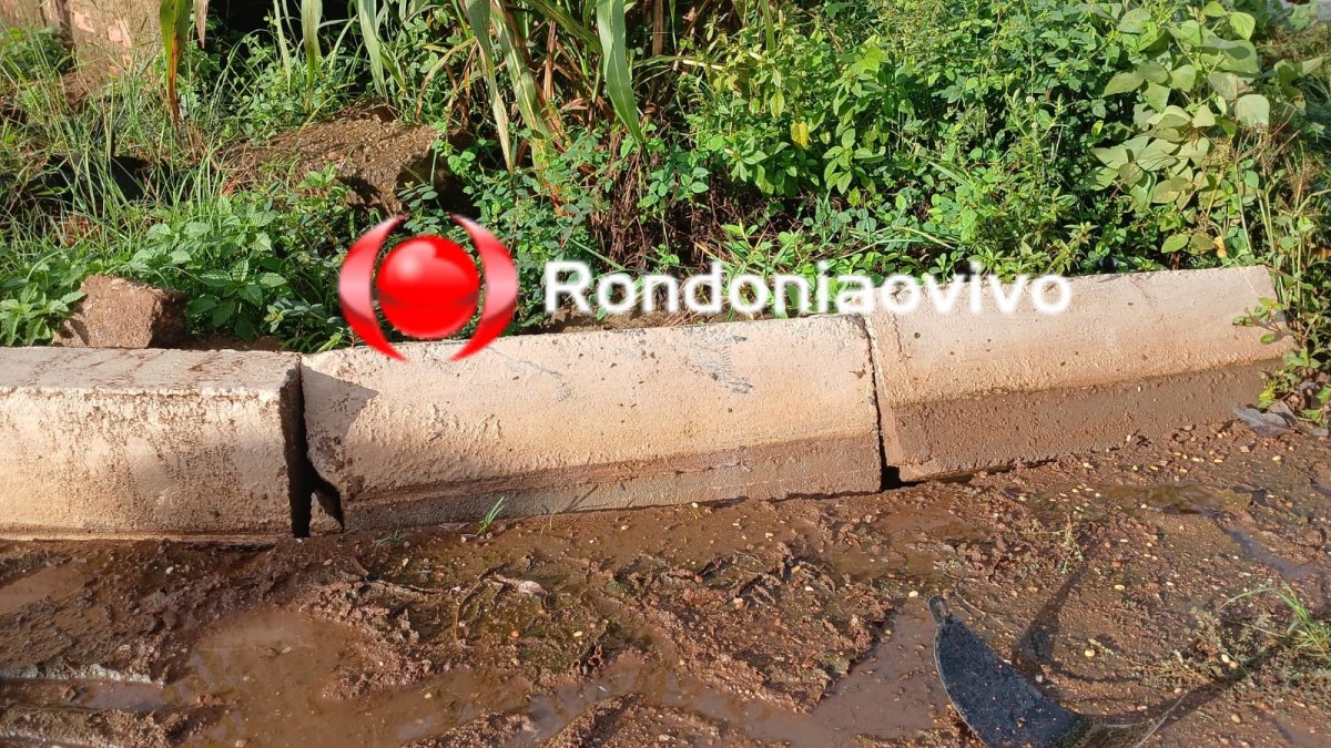 URGENTE: Moto com duas pessoas bate em muro durante grave acidente