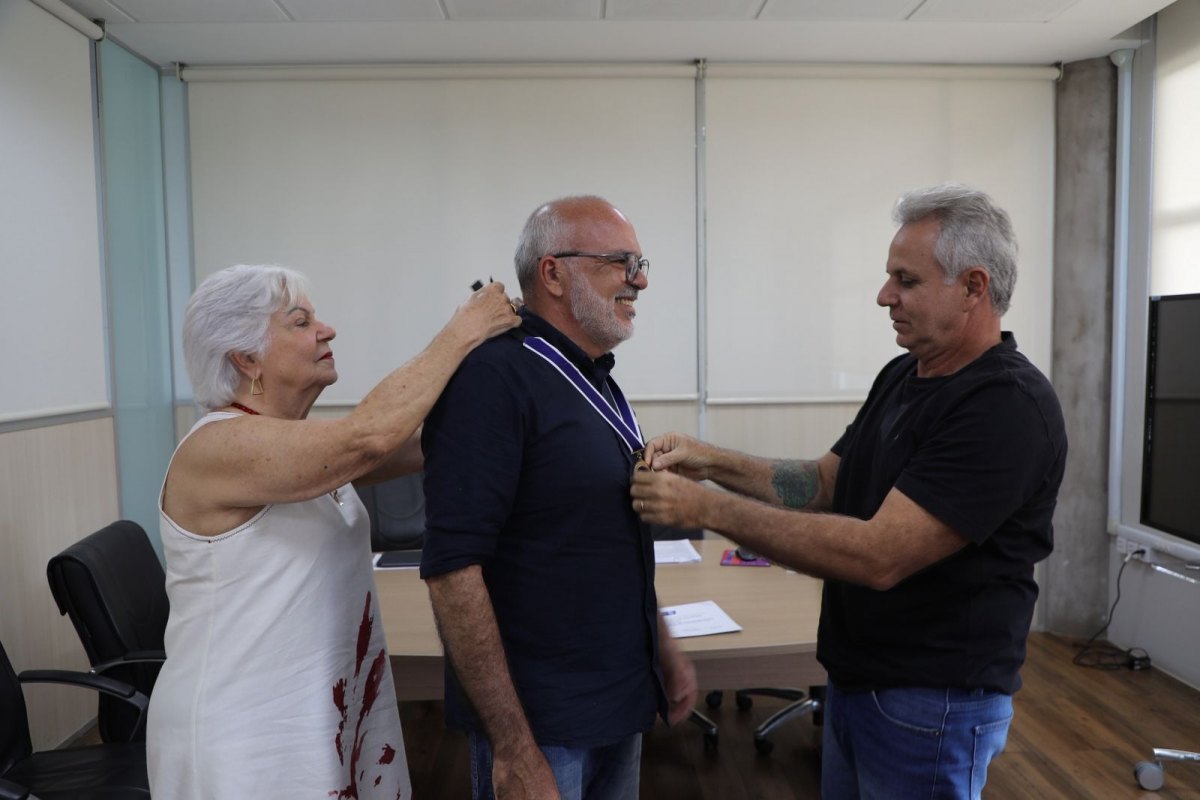 RECONHECIMENTO: Cassiano Marques é homenageado pelo Sebrae com Medalha de Honra ao Mérito