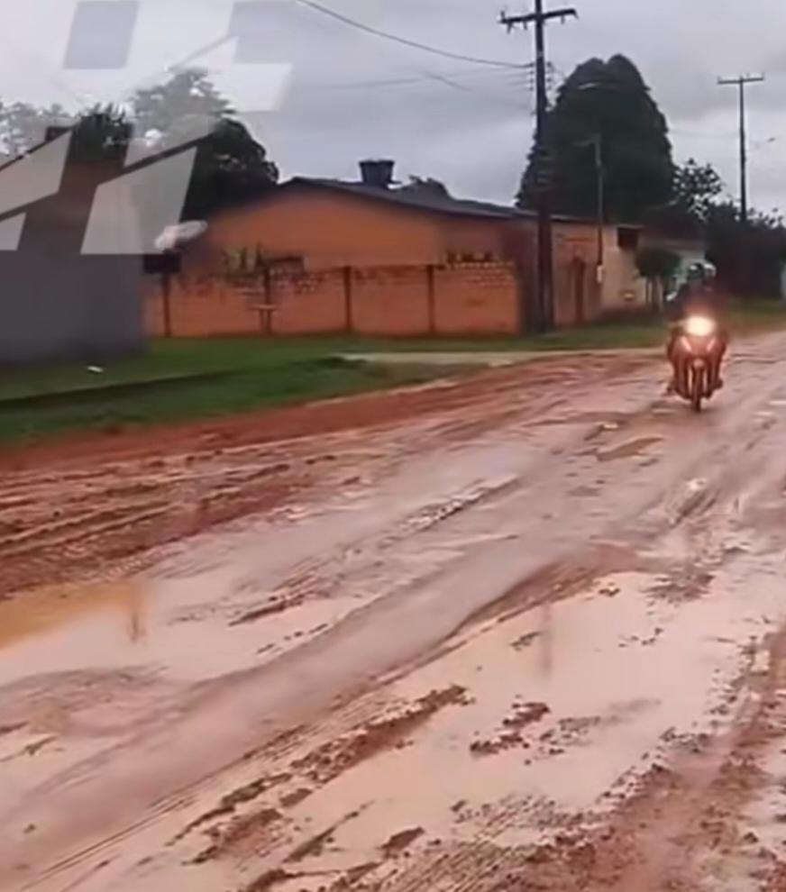 PEDIDO DE PROVIDÊNCIA:  Rua em más condições revolta moradores em Guajará Mirim