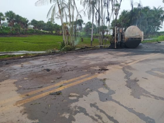 CARBONIZADO: Motorista morre após caminhão-tanque tombar e explodir