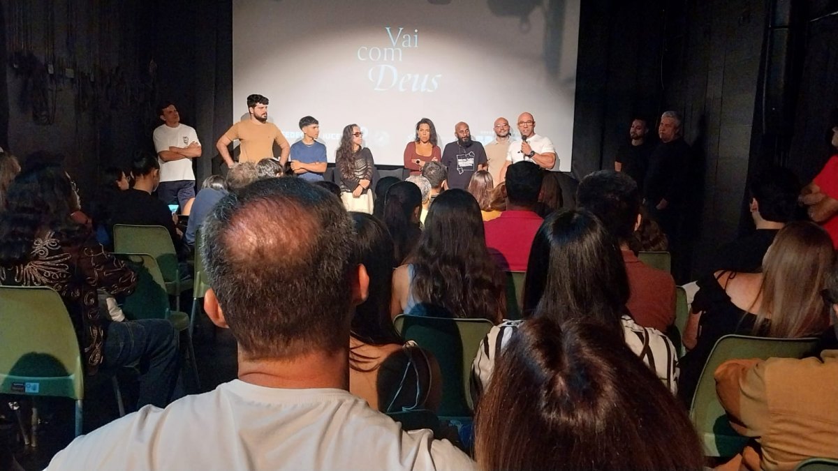 SESSÃO LOTADA: Estreia de curta-metragem ‘Vai com Deus’ movimenta cultura da capital