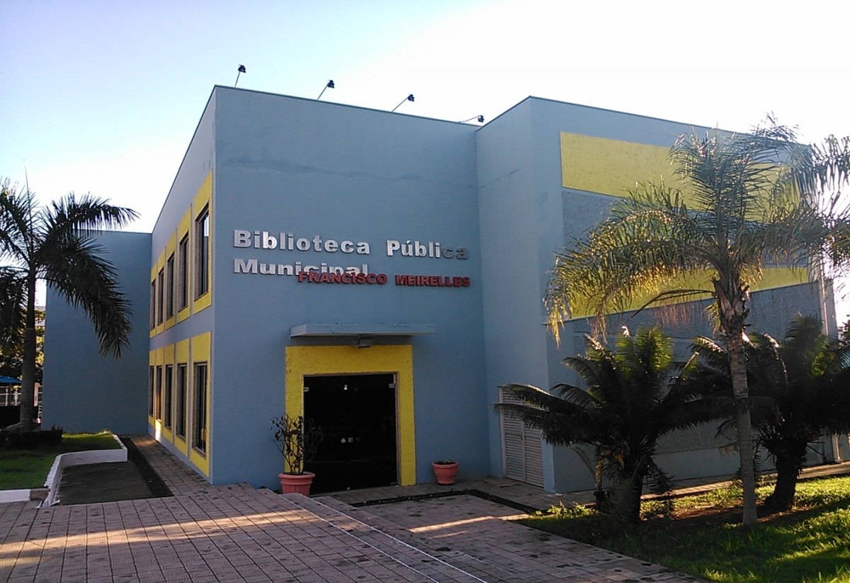 TURISMO: Conheça a Biblioteca Francisco Meirelles e seu entorno histórico