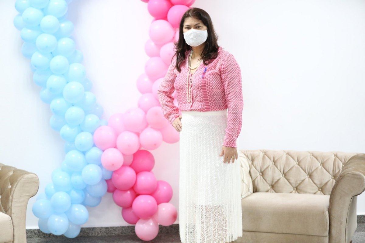 NA ALE: Cassia conscientiza servidores sobre Outubro Rosa e Novembro Azul