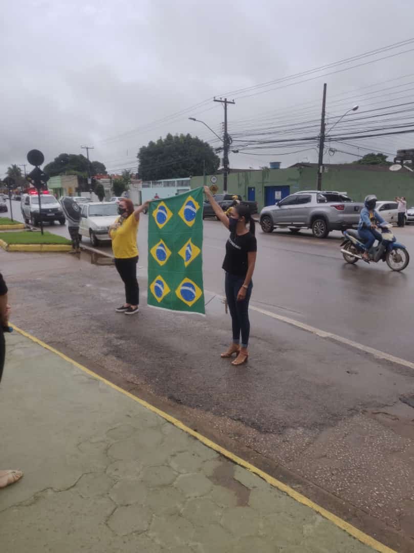 PANDEMIA: Empresários fazem protesto no CPA contra decreto com medidas restritivas