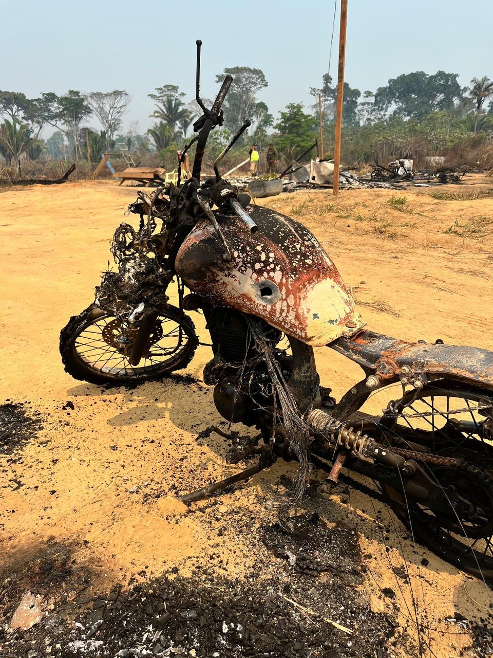 LAGE EM CHAMAS: PF faz operação contra grilagem e incêndio criminoso em terra indígena