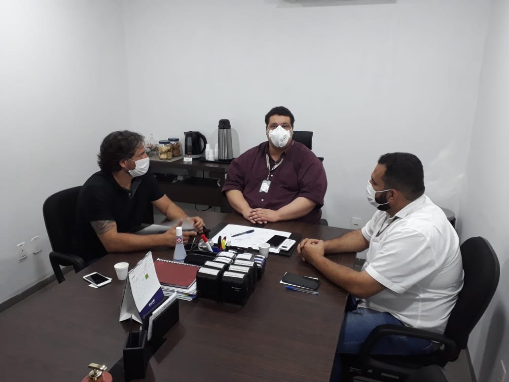 VEREADOR: Waldemar Neto solicita iluminação na Av. Rio Madeira até a Marginal da  BR-364