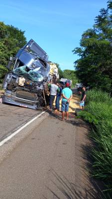 ALINE OURIQUES: Famosa caminhoneira youtuber sofre acidente e é hospitalizada