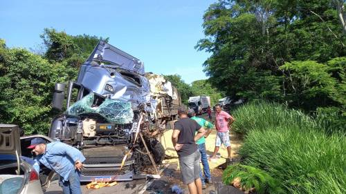 ALINE OURIQUES: Famosa caminhoneira youtuber sofre acidente e é hospitalizada